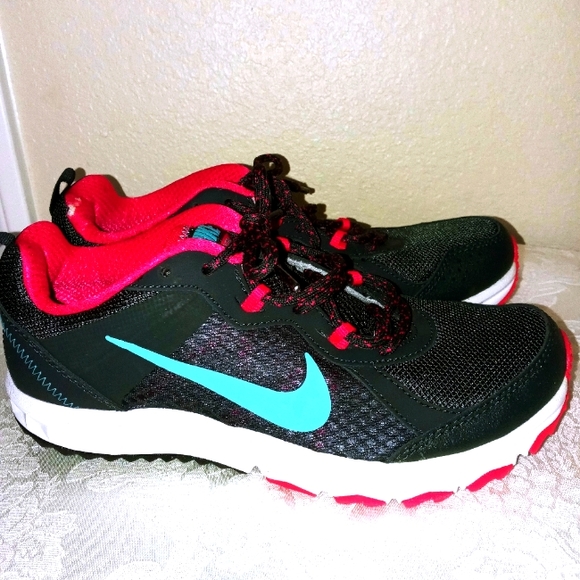 Nike Shoes - NIKE Women's Wild Trail Multicolored Trail Sneakers Sz 7.5